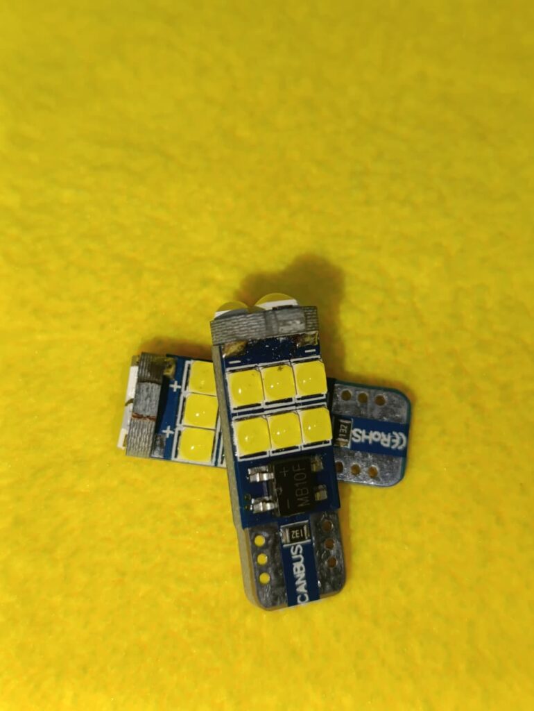 T10 9 SMD Parking Lights Color White Error Free Canbus 1 Pair