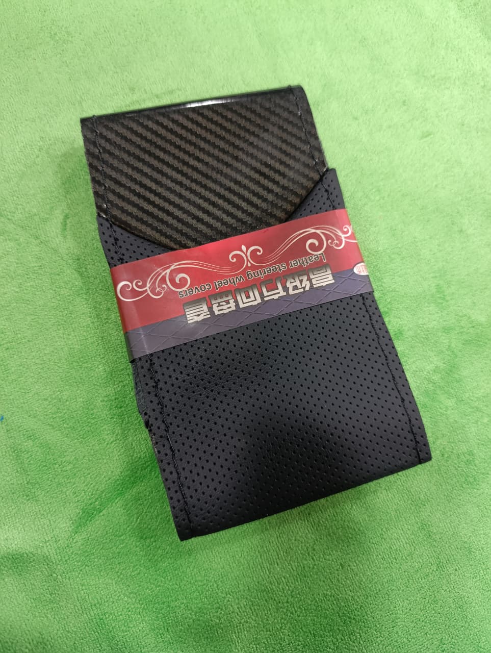 Universal Carbon Fiber Steering Wheel Cover Universal Carbon Fiber Steering Wheel Cover